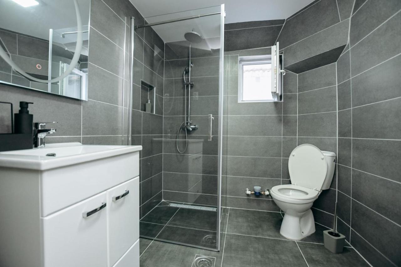 Apartmani Otasevic คลาโดโว ภายนอก รูปภาพ
