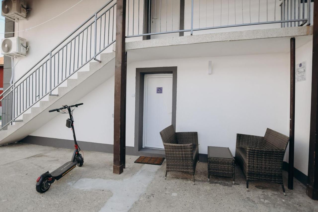 Apartmani Otasevic คลาโดโว ภายนอก รูปภาพ